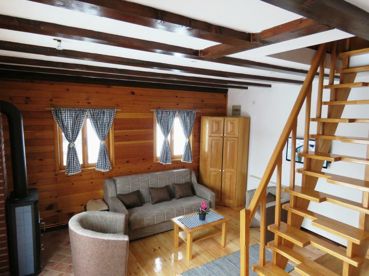 Guesthouse Stefanac Otočac Eksteriør billede